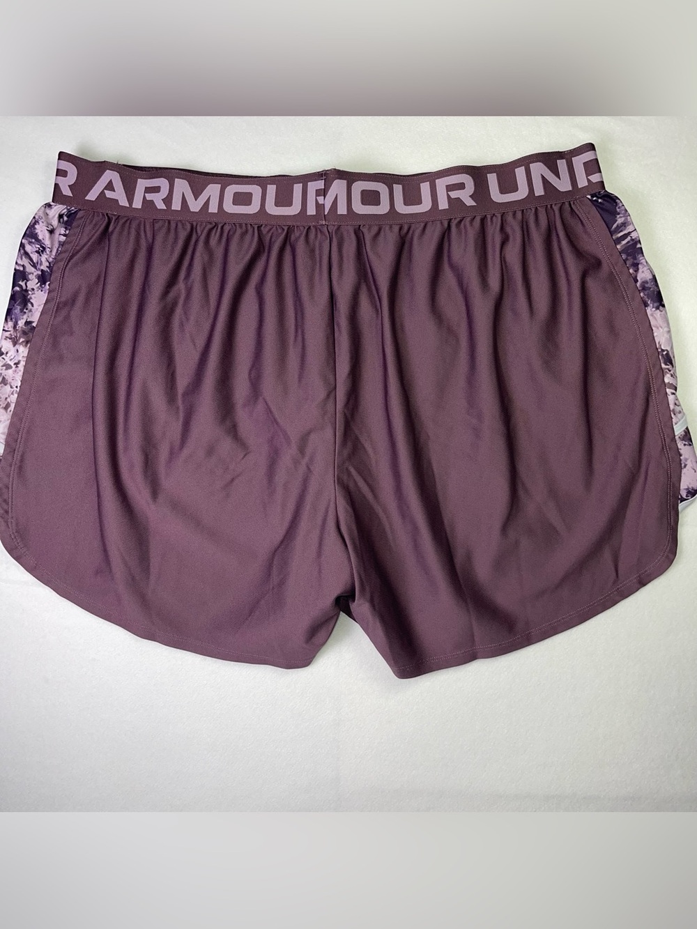 Under Armour Women’s unlined running shorts
Plus size 3X - Picture 2 of 8